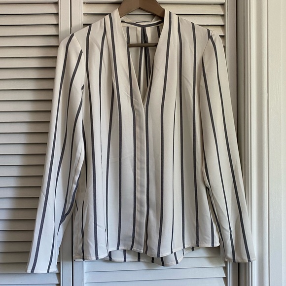 Aritzia | Babaton| Blouse - Picture 1 of 3